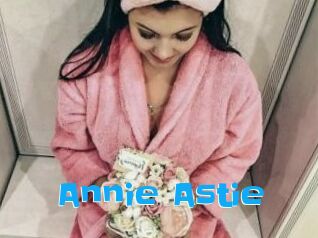 Annie_Astie