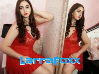LarraFoxx