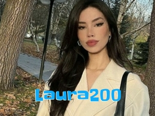Laura200