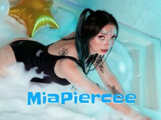 MiaPiercee