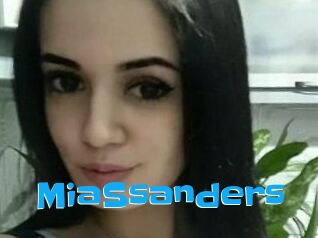 MiaSsanders