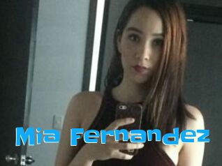Mia_Fernandez