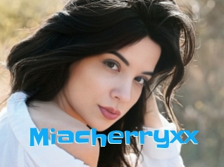 Miacherryxx