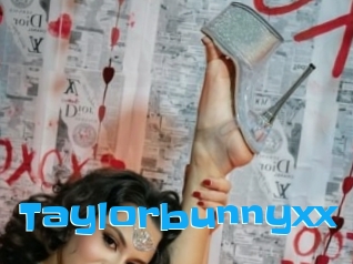 Taylorbunnyxx