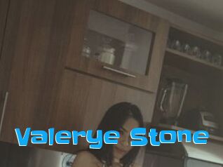 Valerye_Stone Enculee